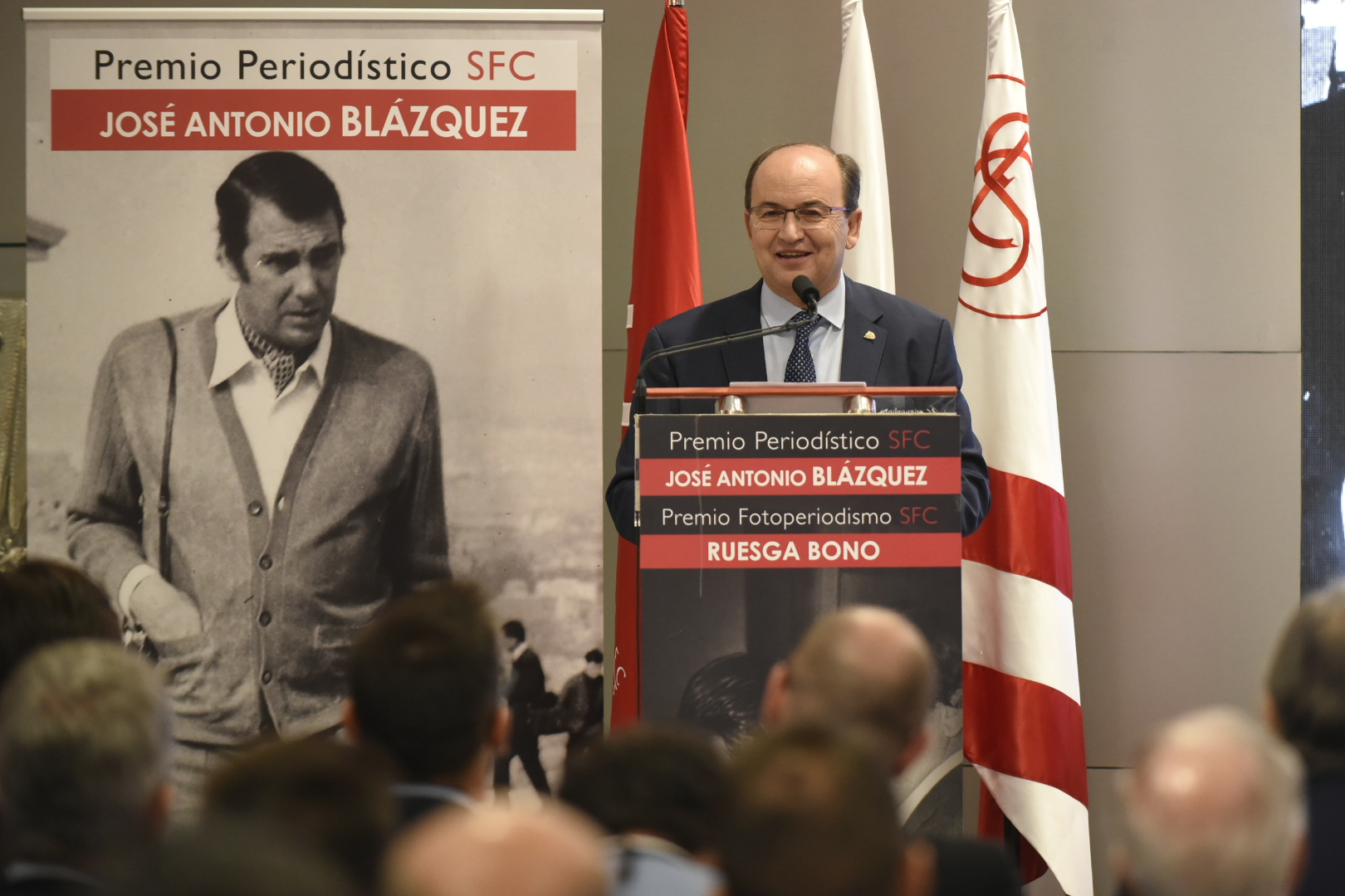 José Castro en la entrega de los premios fotoperiodísticos