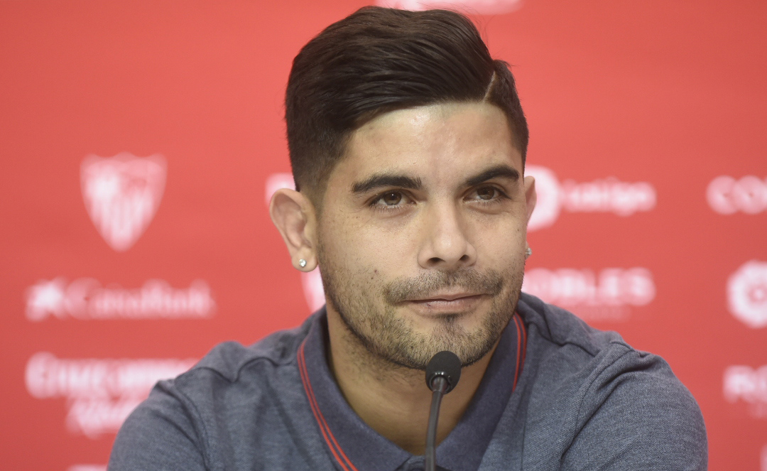 Ever Banega en su presentación