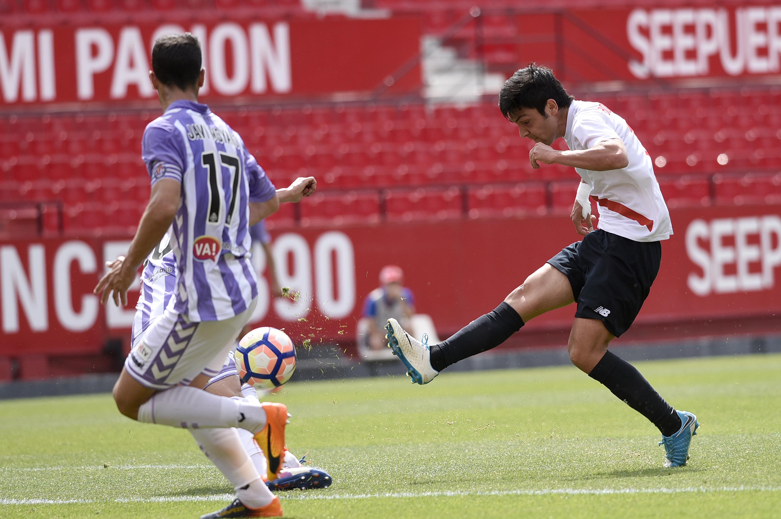 Borja Lasso del Sevilla Atlético ante el Valladolid