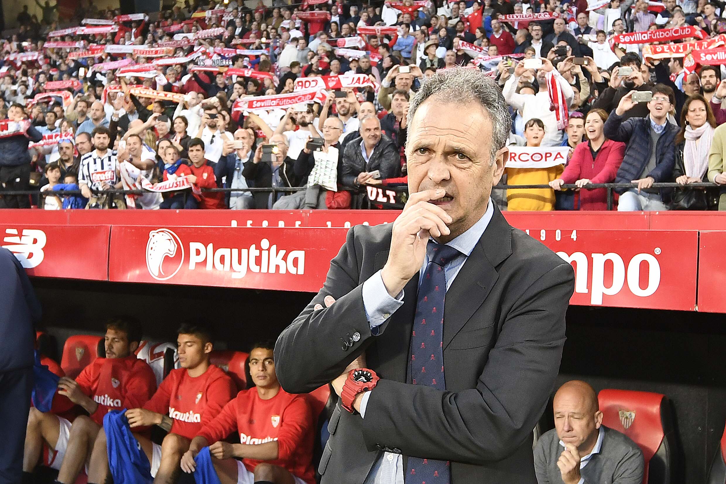 Joaquín Caparrós entrenador del Sevilla FC