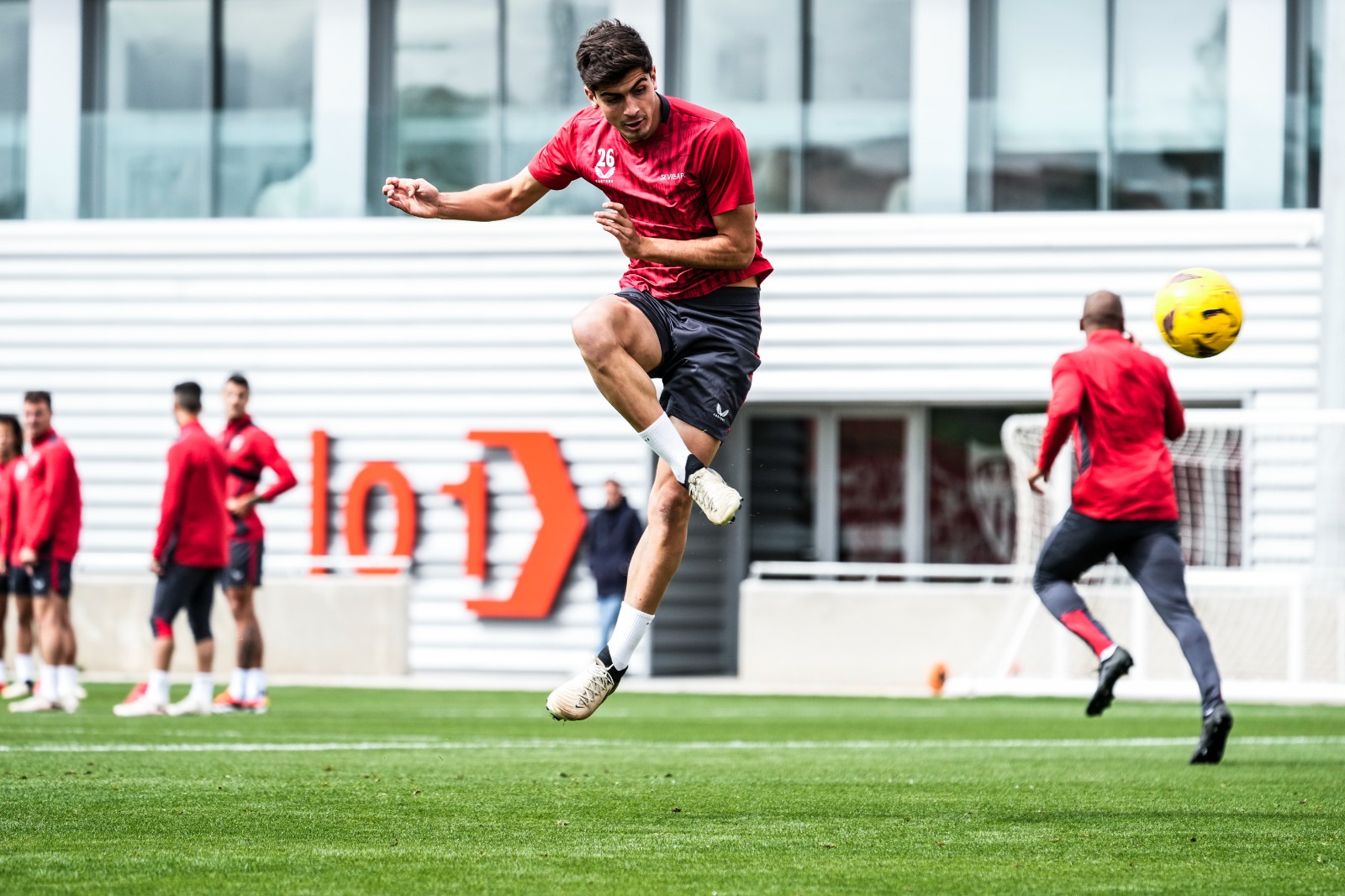 Entrenamiento del Sevilla FC en la ciudad deportiva