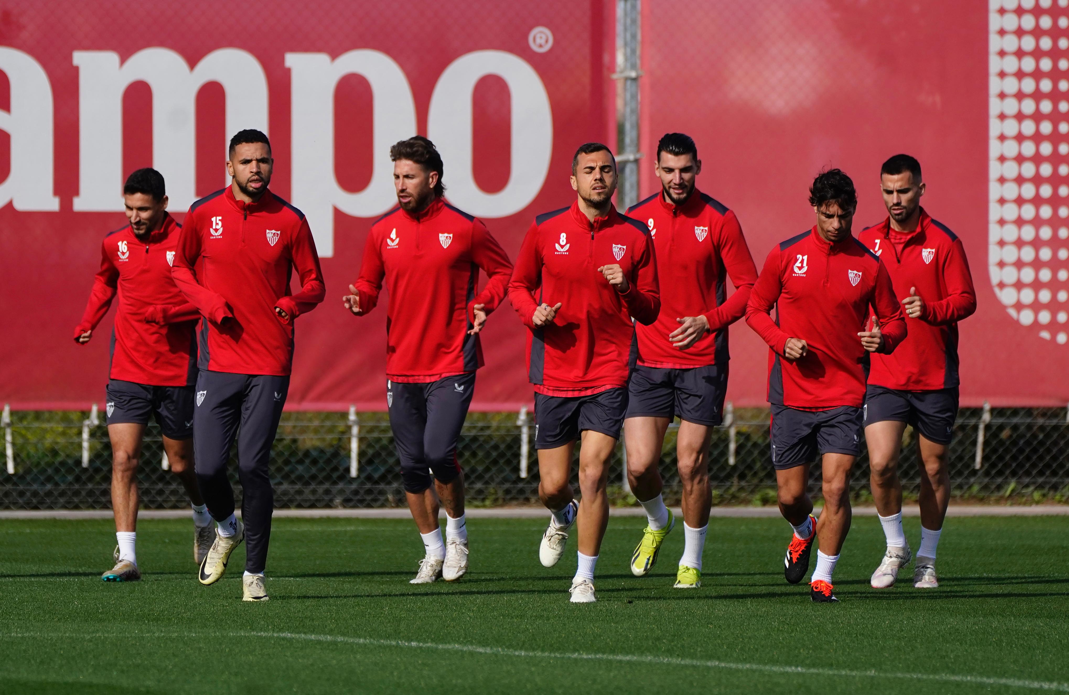 Entrenamiento del Sevilla FC en la ciudad deportiva