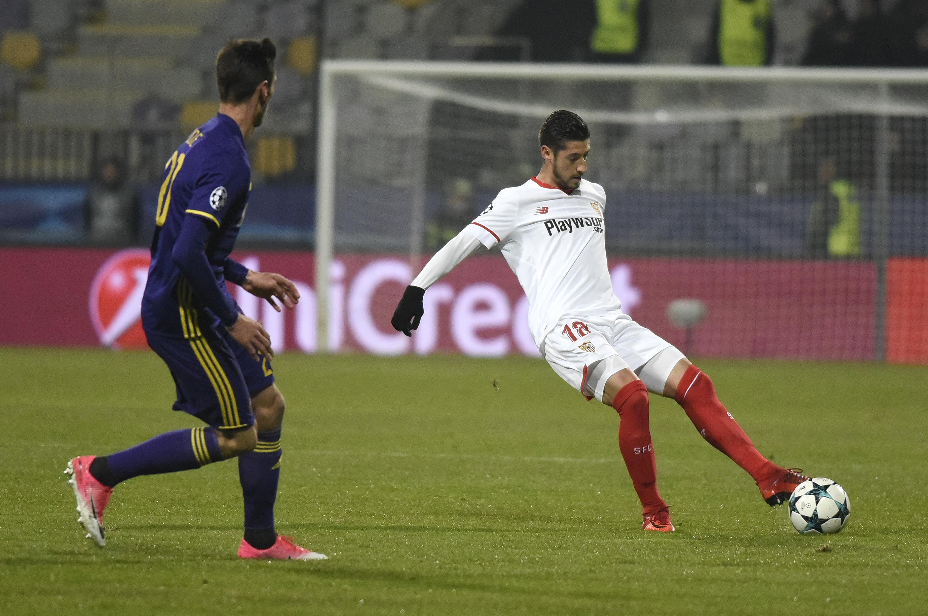 Escudero ante el Maribor 