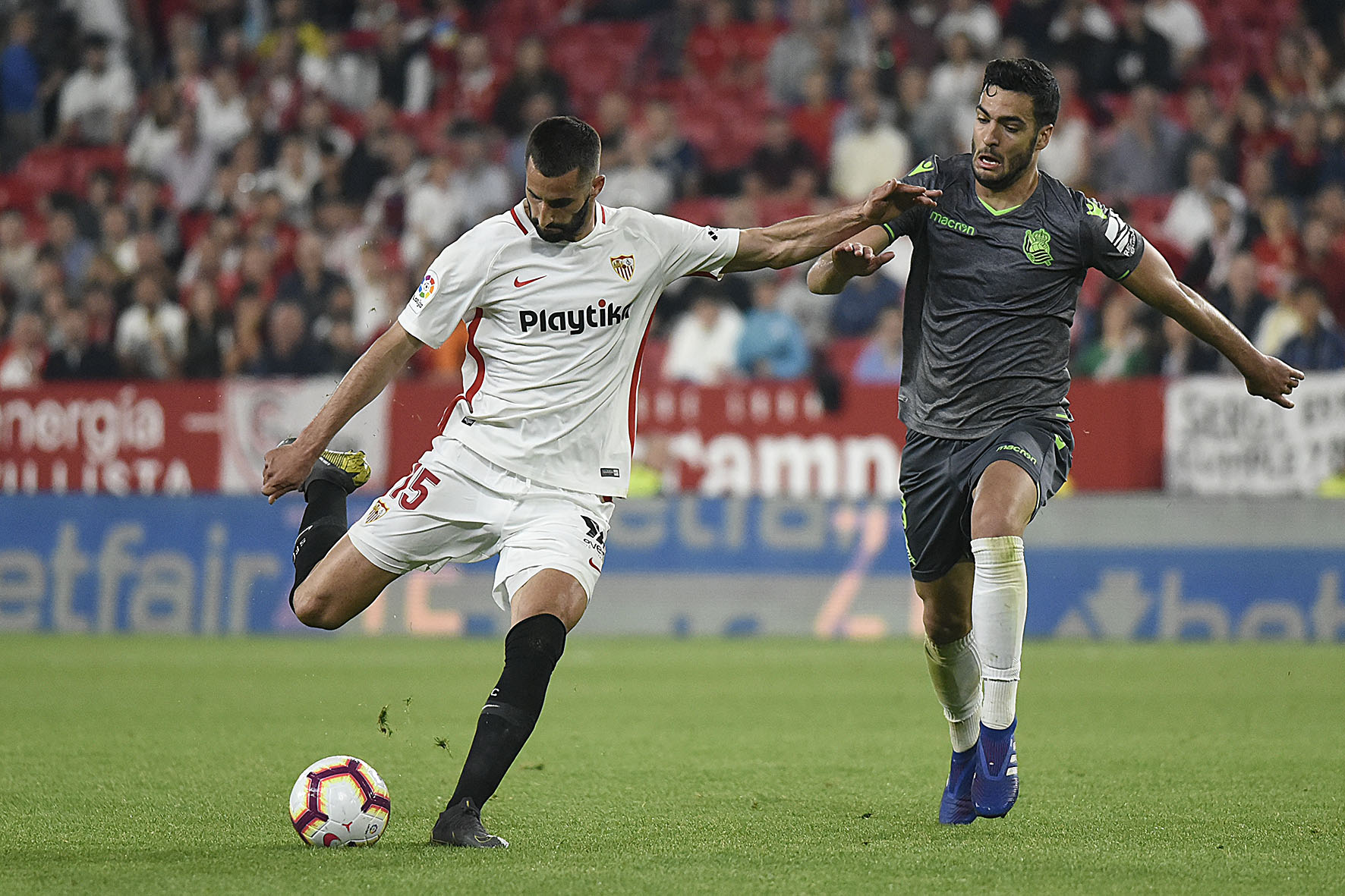 Gonalons del Sevilla FC ante la Real Sociedad