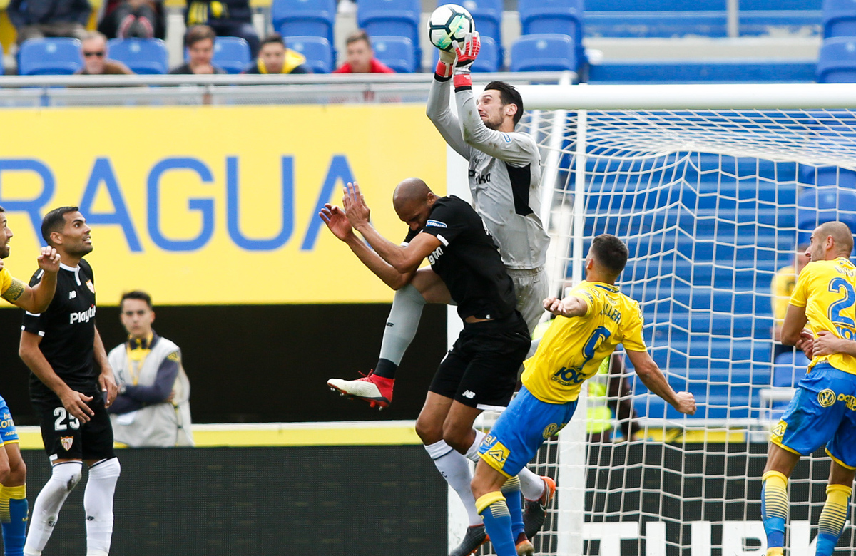 Sergio Rico del Sevilla FC ante la UD Las Palmas