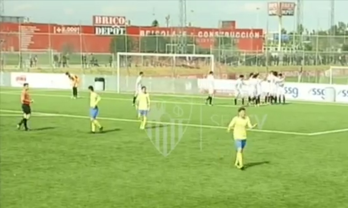 Partido entre el Sevilla y el Coria de Liga Nacional