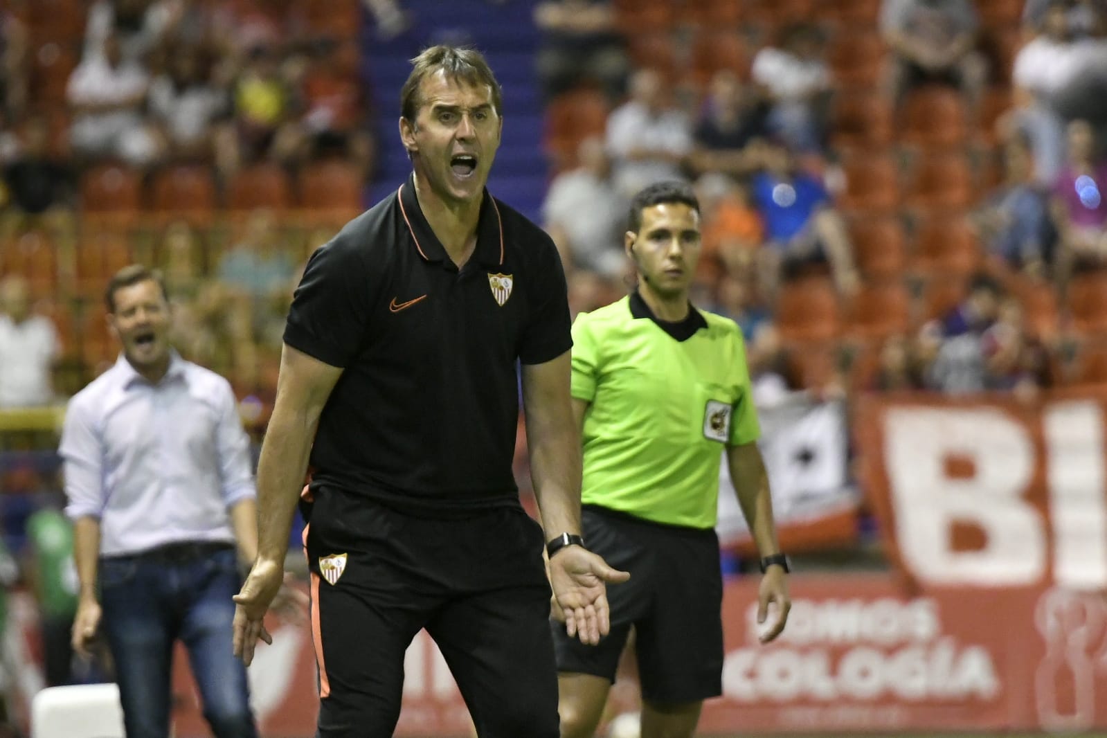 Lopetegui del Sevilla FC en el partido ante el Extremadura