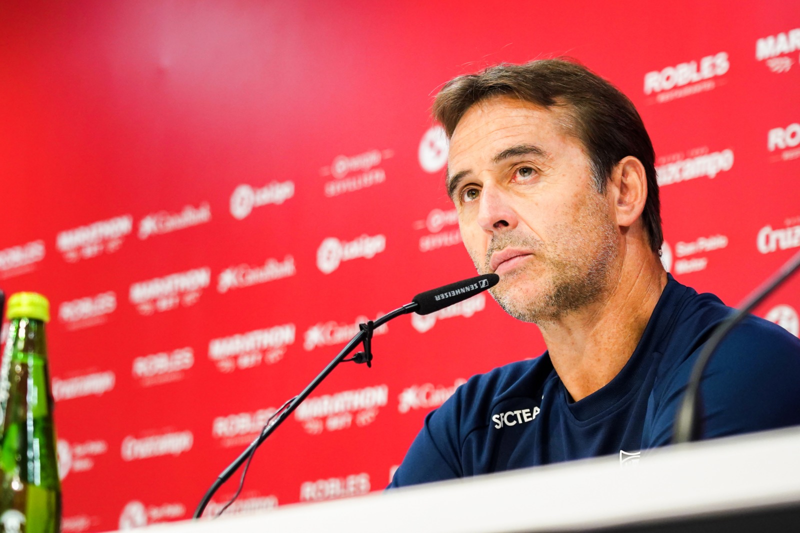 Julen Lopetegui en la sala de prensa