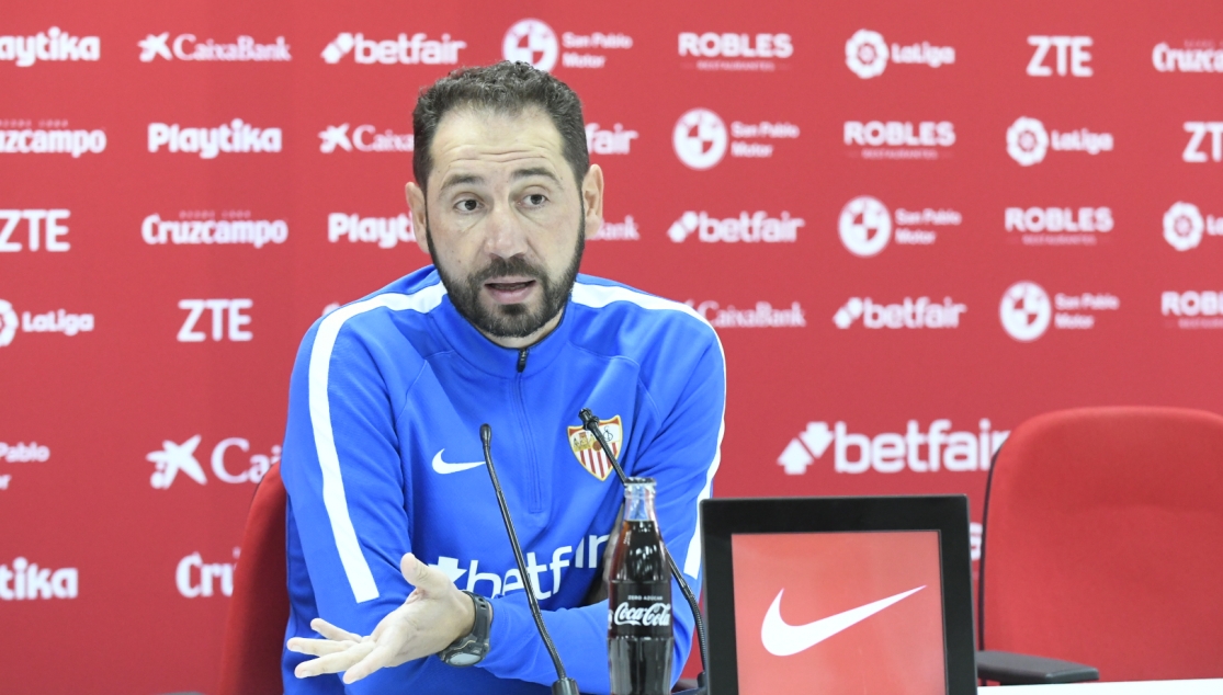 Pablo Machín del Sevilla FC en la rueda de prensa