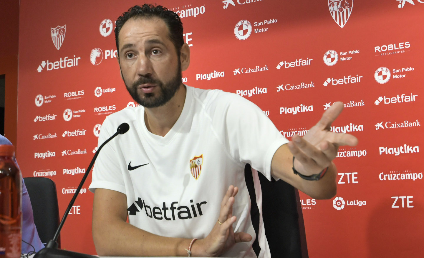 Pablo Machín en la sala de prensa del Ramón Sánchez-Pizjuán