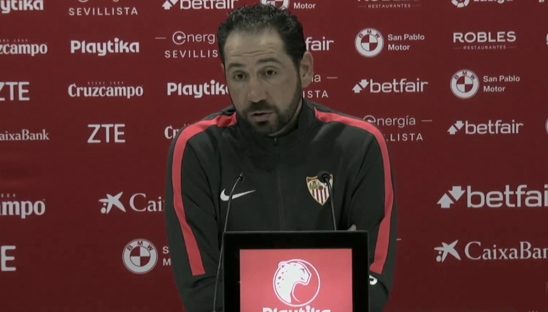 Pablo Machín del Sevilla FC en la rueda de prensa