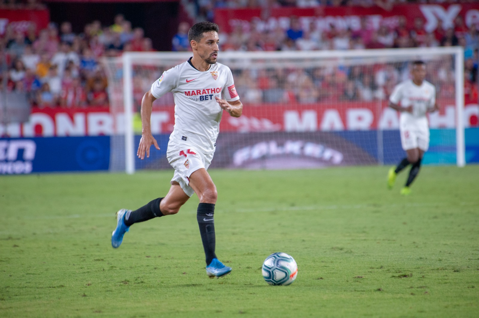 Jesús Navas del Sevilla FC ante la Real Sociedad