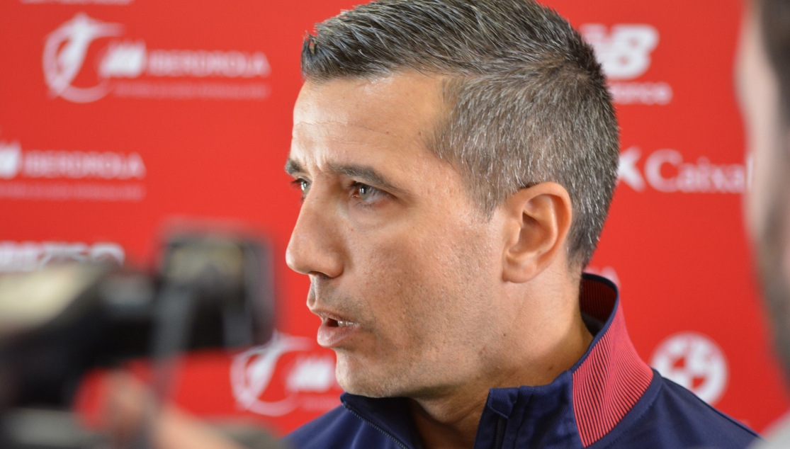 Paco García entrenador del Sevilla FC Femenino