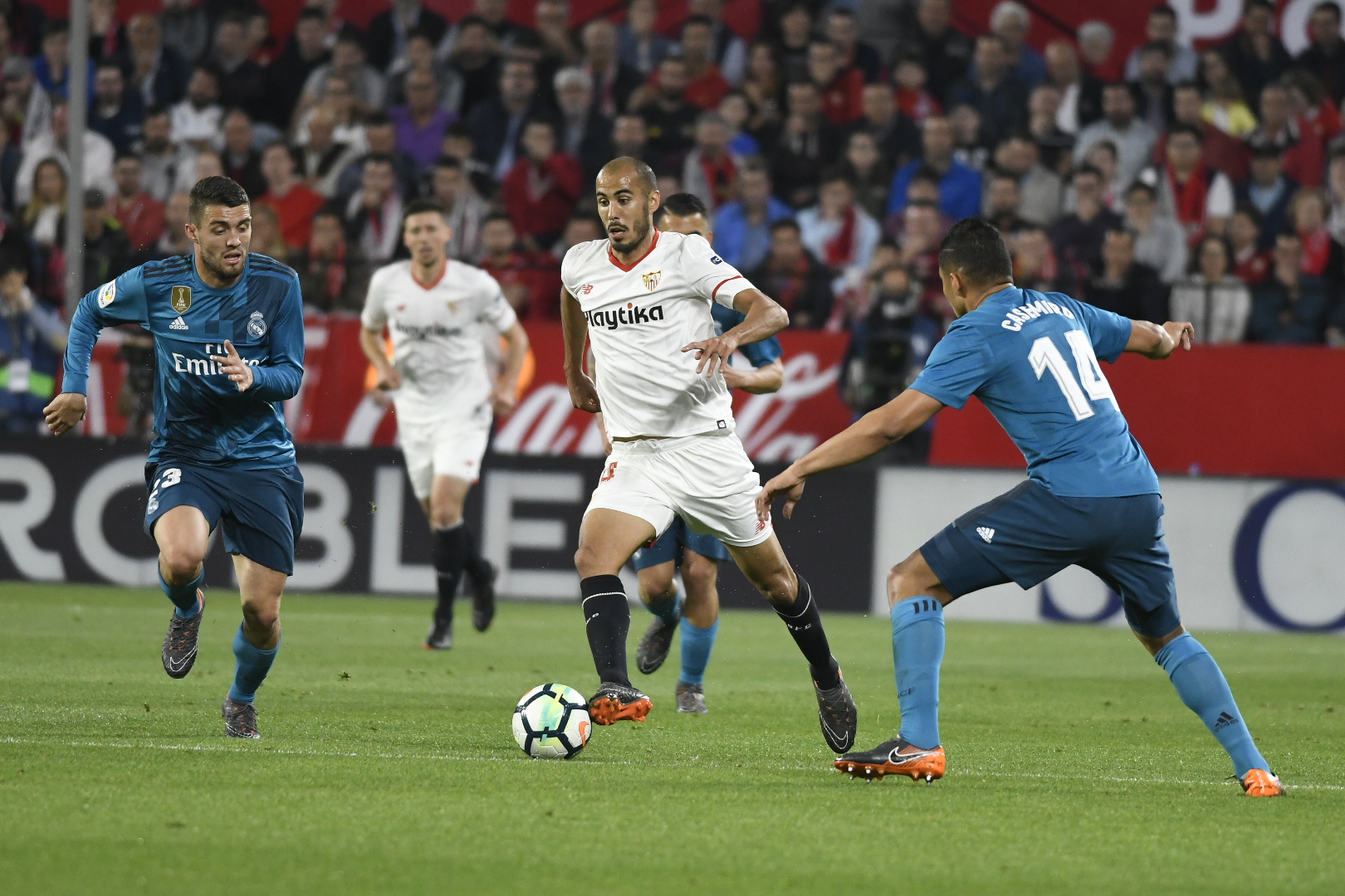 Pizarro del Sevilla FC ante el Real Madrid