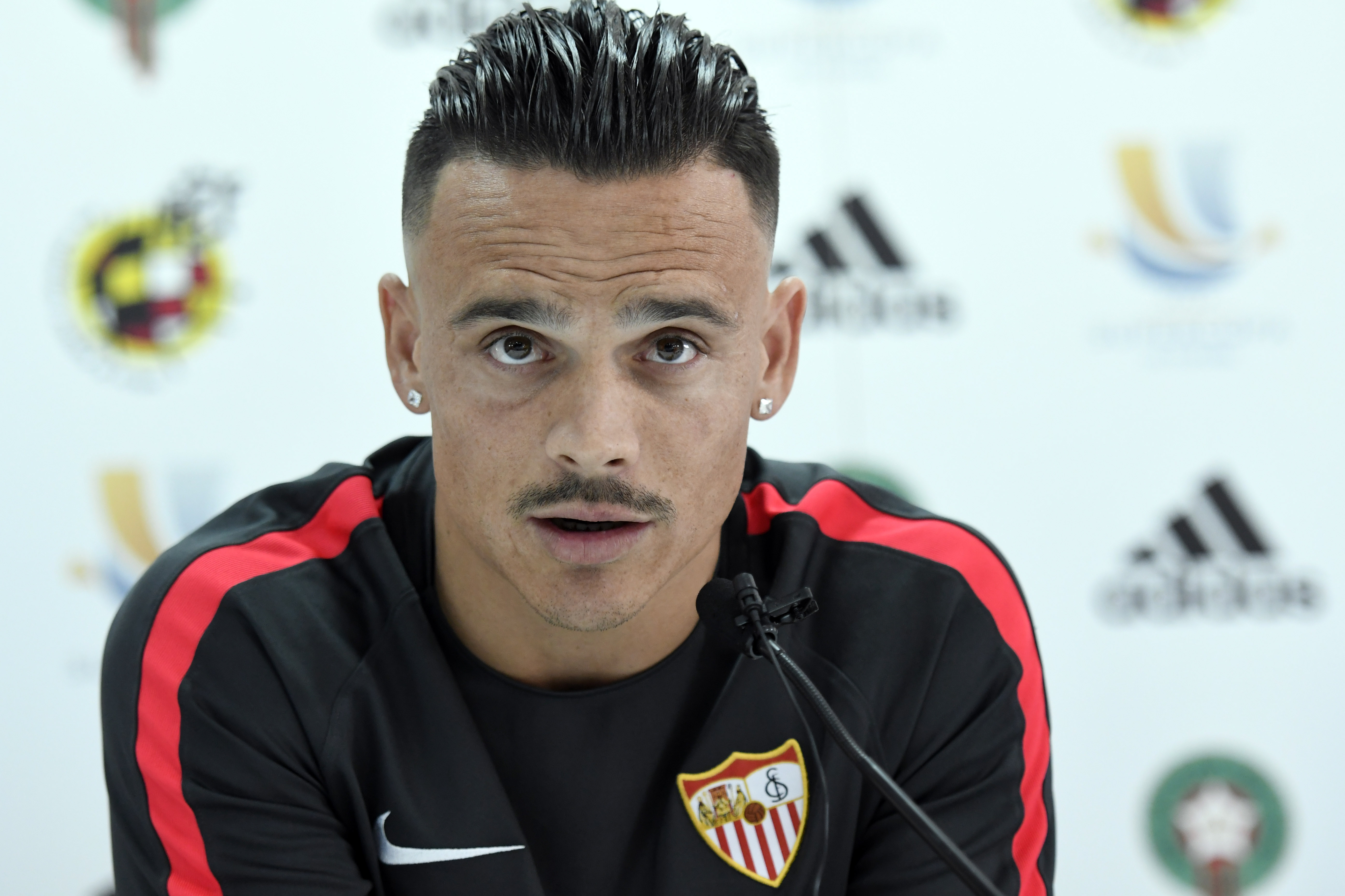 Roque Mesa en la rueda de prensa previa a la Supercopa de España