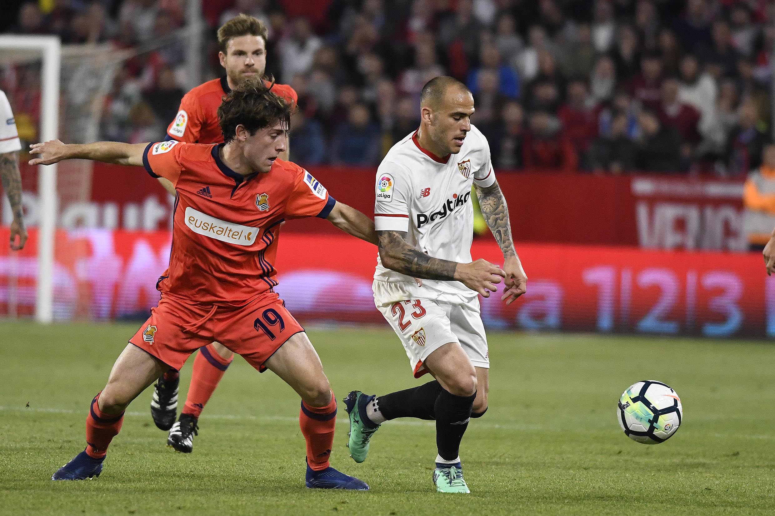 Sandro del Sevilla FC ante la Real Sociedad