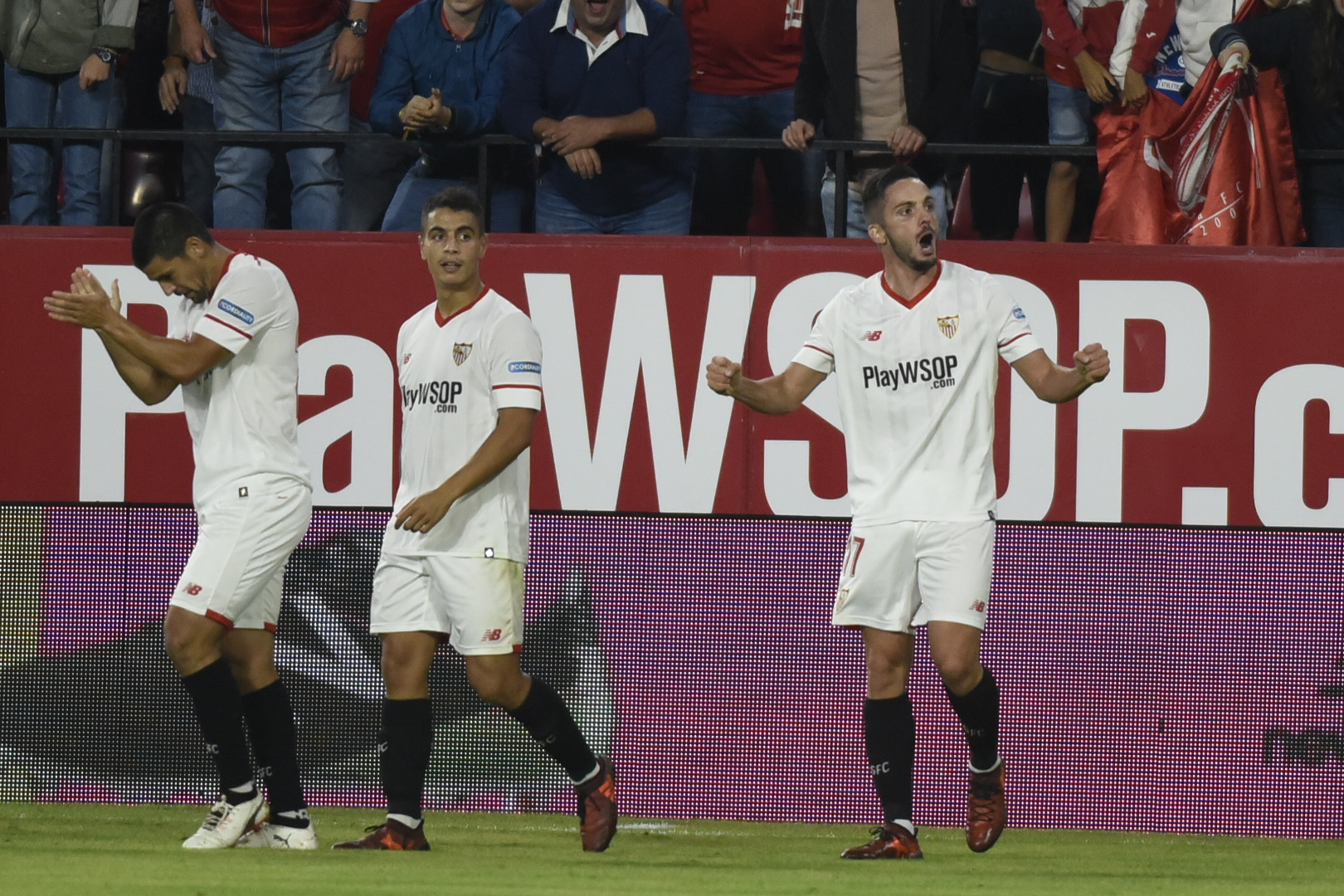 Pablo Sarabia del Sevilla FC ante el Leganés