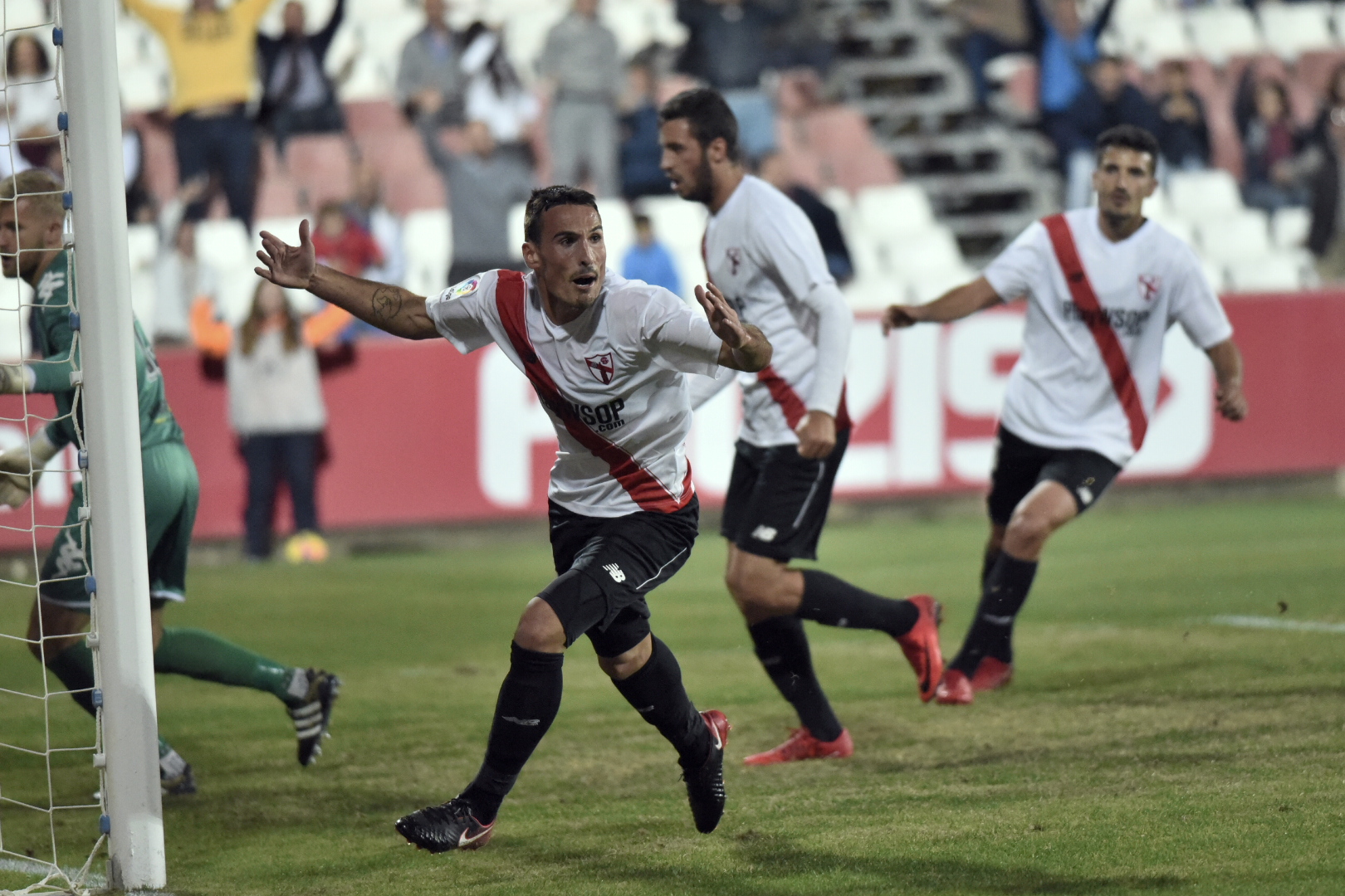 Celebración del gol ante el cordoba