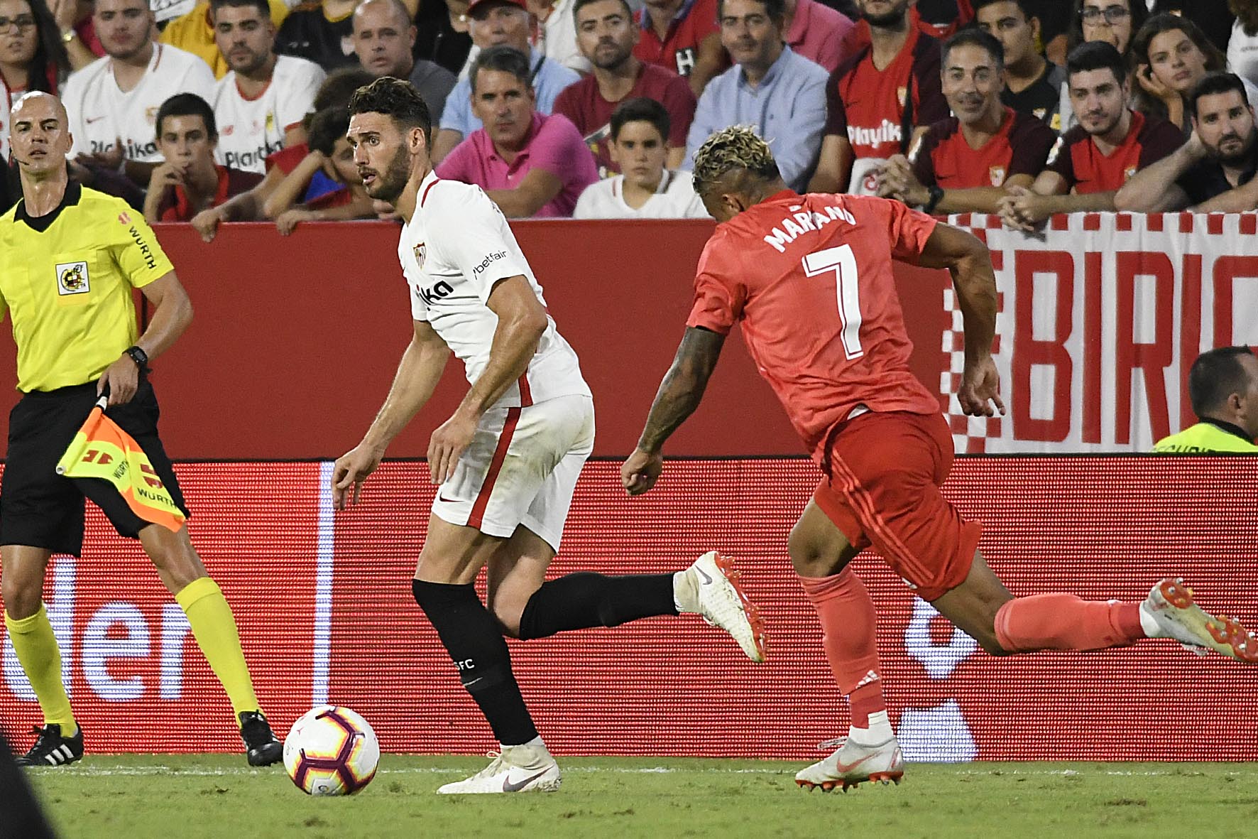 Sergi Gómez del Sevilla FC ante el Real Madrid