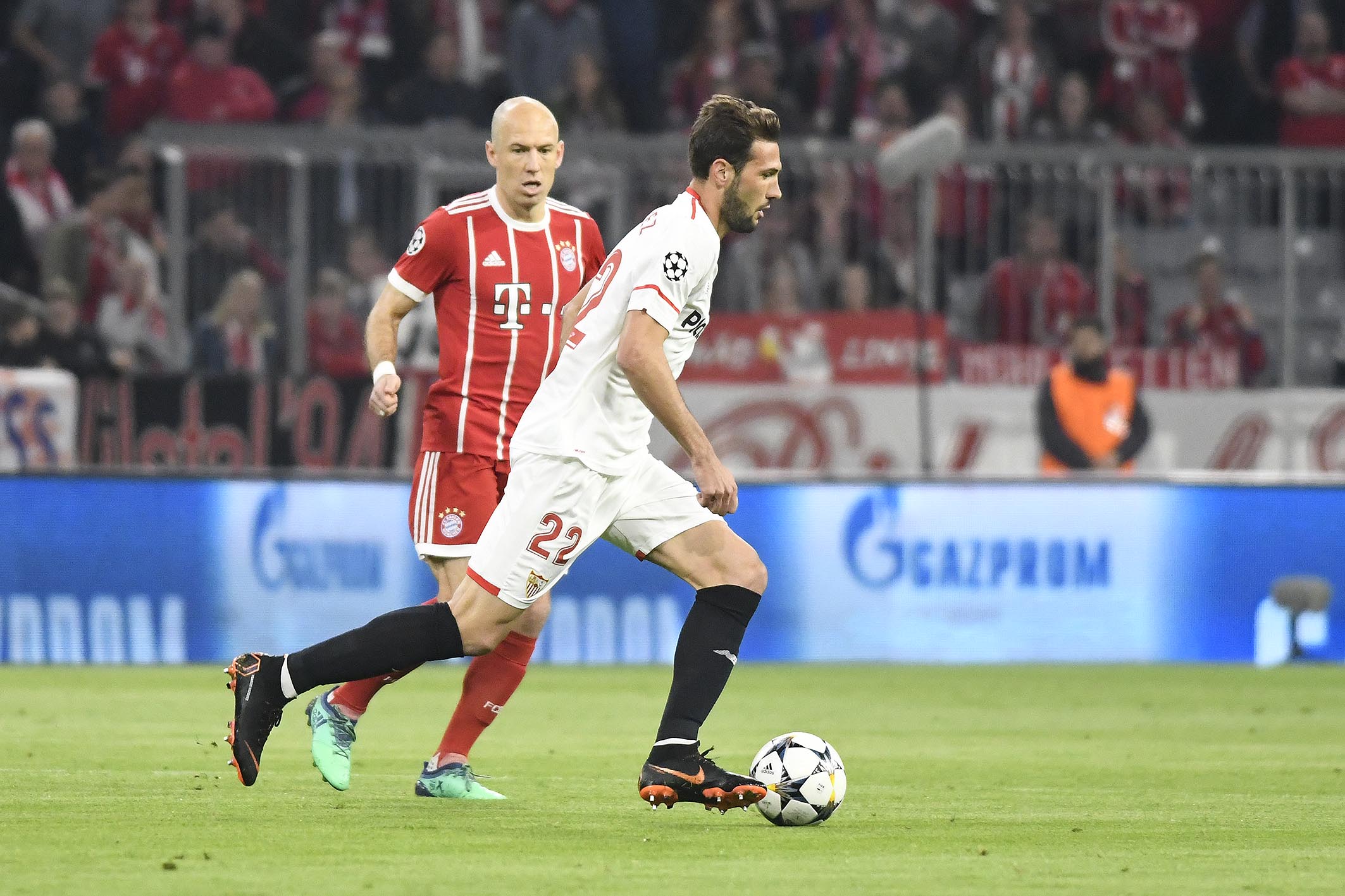 Franco Vázquez del Sevilla FC ante el Bayern de Múnich