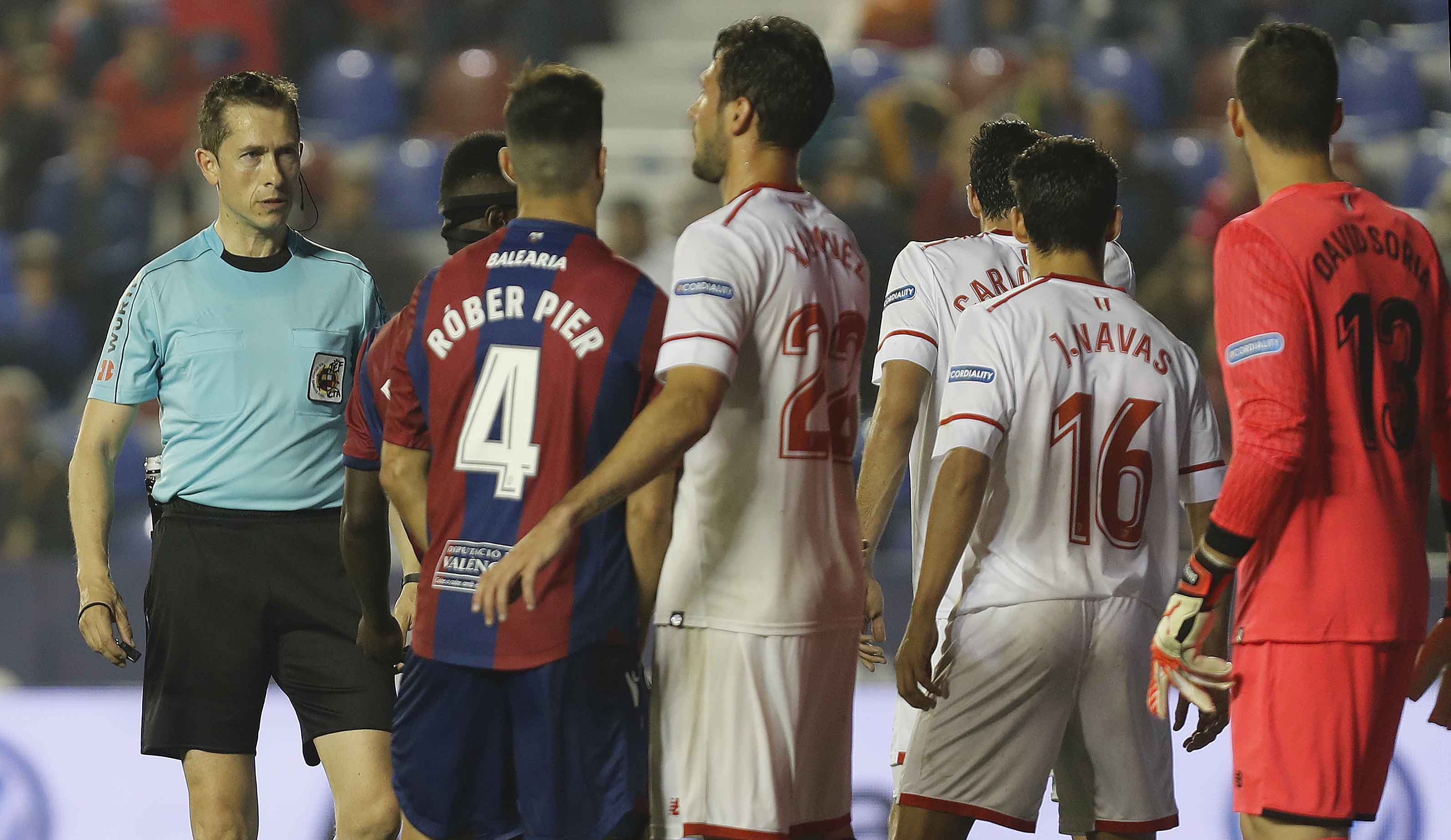 Vázquez ante el Levante